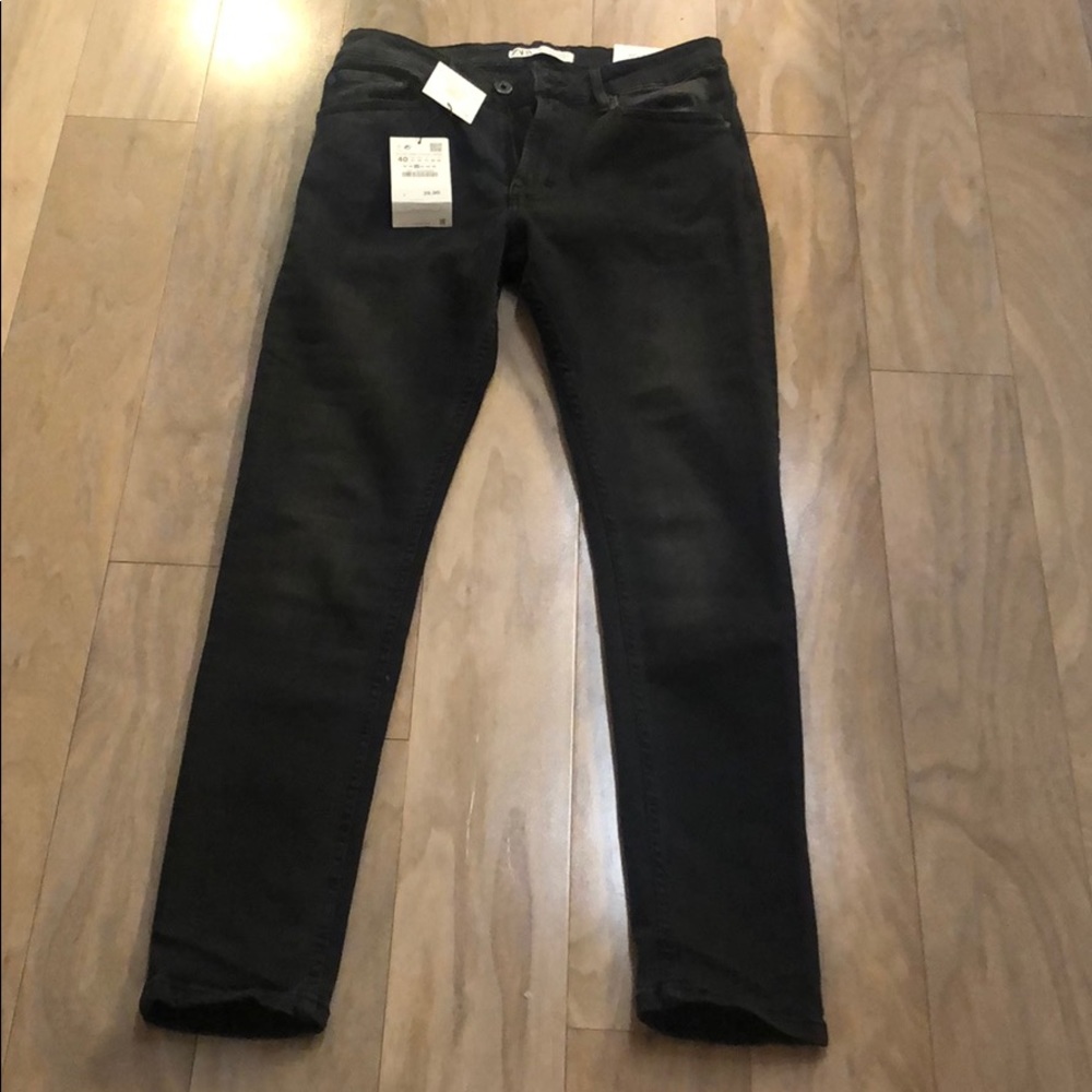 NEW WITH TAGS men zara skinny jeans